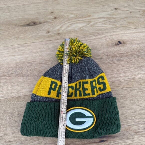 New Era Green Bay Packers Pom Beanie Knit Hat OSFM Gray Yellow NFL Fleece NWOT - Picture 6 of 7